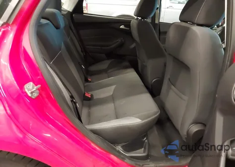 2014 Ford Focus Se z USA, uszkodzony, nr VIN 1FADP3F28EL219677